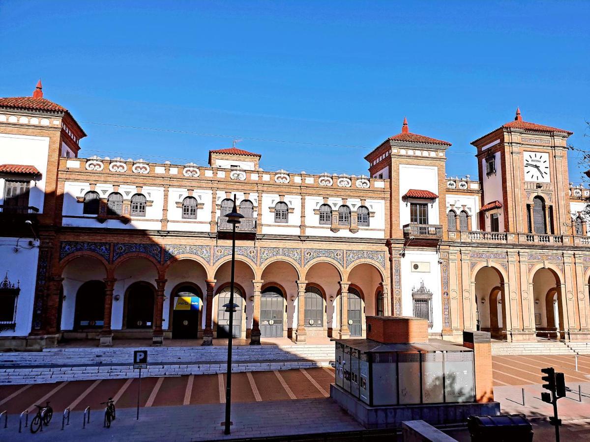 Sherryflat La Estación - Parking Jerez de la Frontera Exterior foto